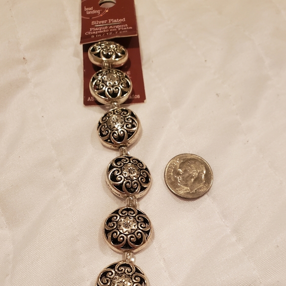 New 5‎ Inches of Silver Plated Beads by Bead Landing - Picture 3 of 3